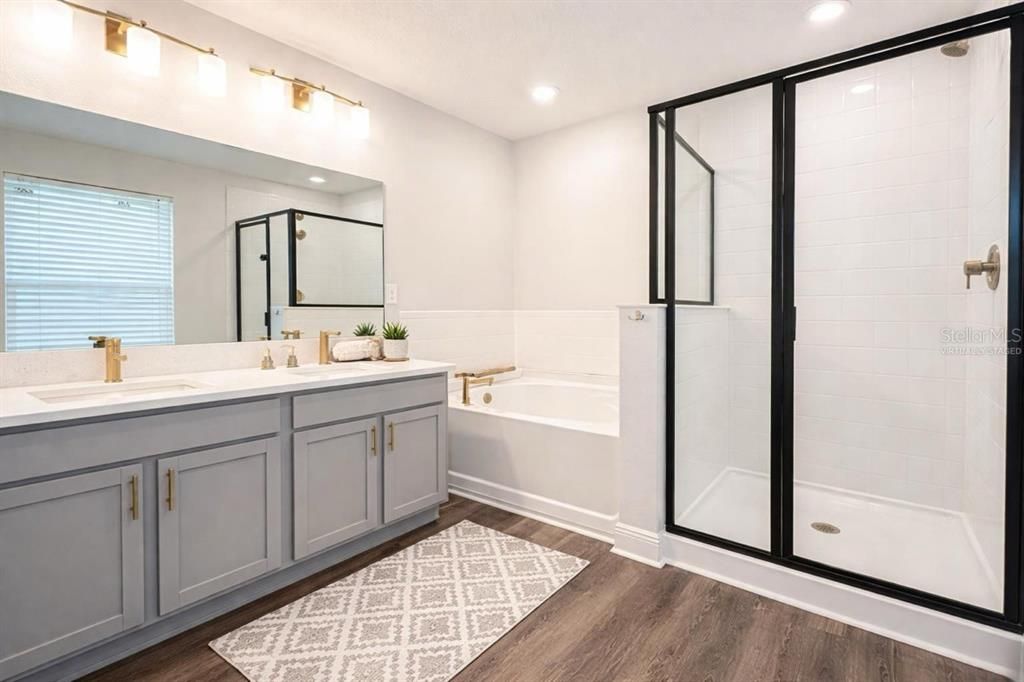 Active With Contract: $439,000 (4 beds, 2 baths, 1993 Square Feet)