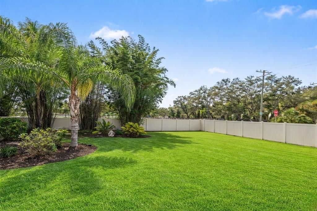 Active With Contract: $439,000 (4 beds, 2 baths, 1993 Square Feet)