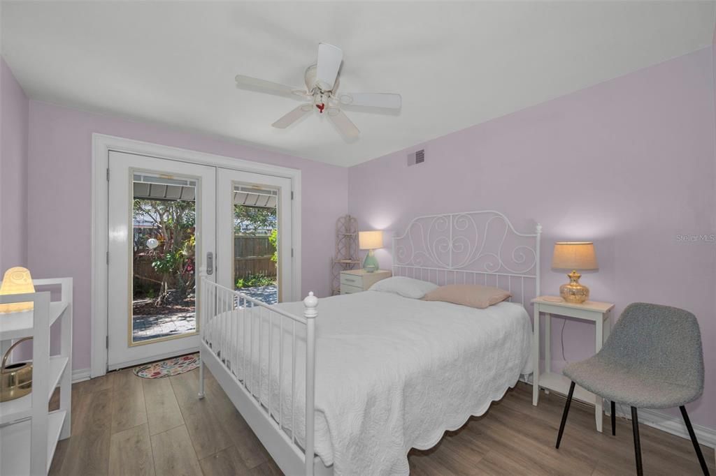 For Sale: $515,000 (3 beds, 2 baths, 1600 Square Feet)