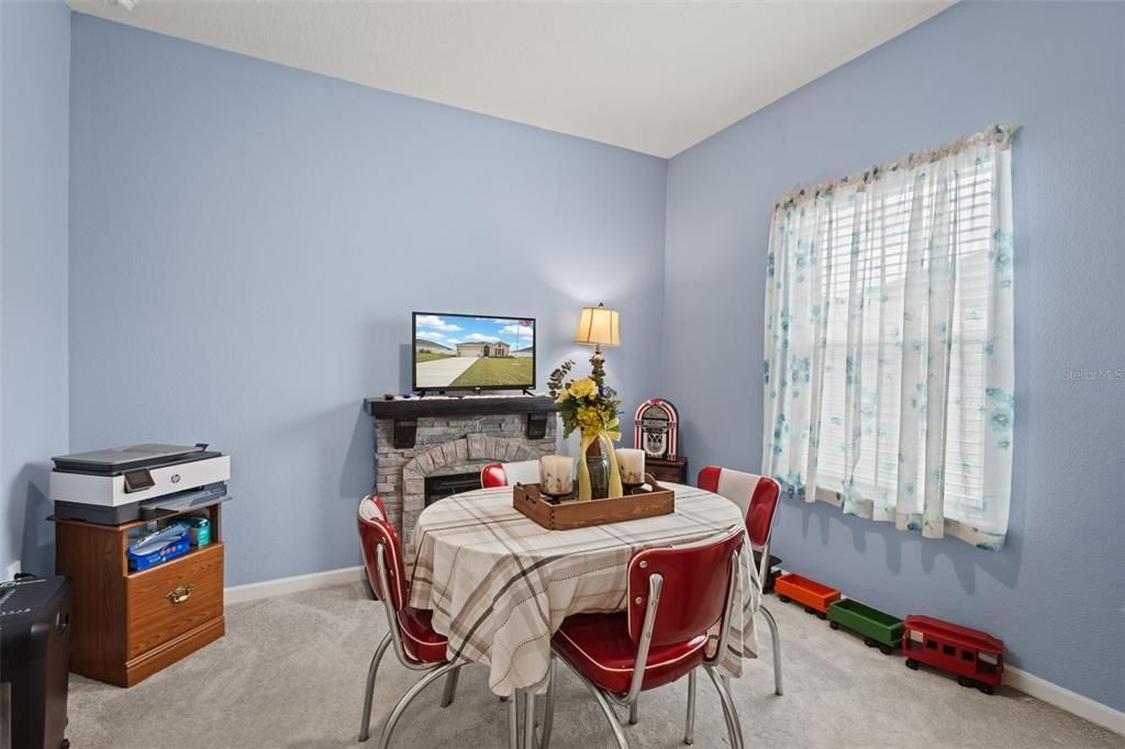 For Sale: $344,900 (4 beds, 3 baths, 2027 Square Feet)