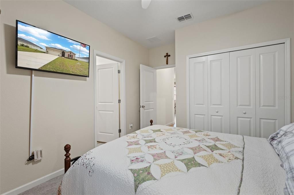 For Sale: $344,900 (4 beds, 3 baths, 2027 Square Feet)