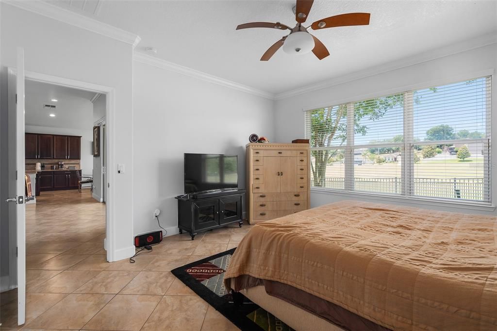 For Sale: $490,000 (4 beds, 3 baths, 2432 Square Feet)