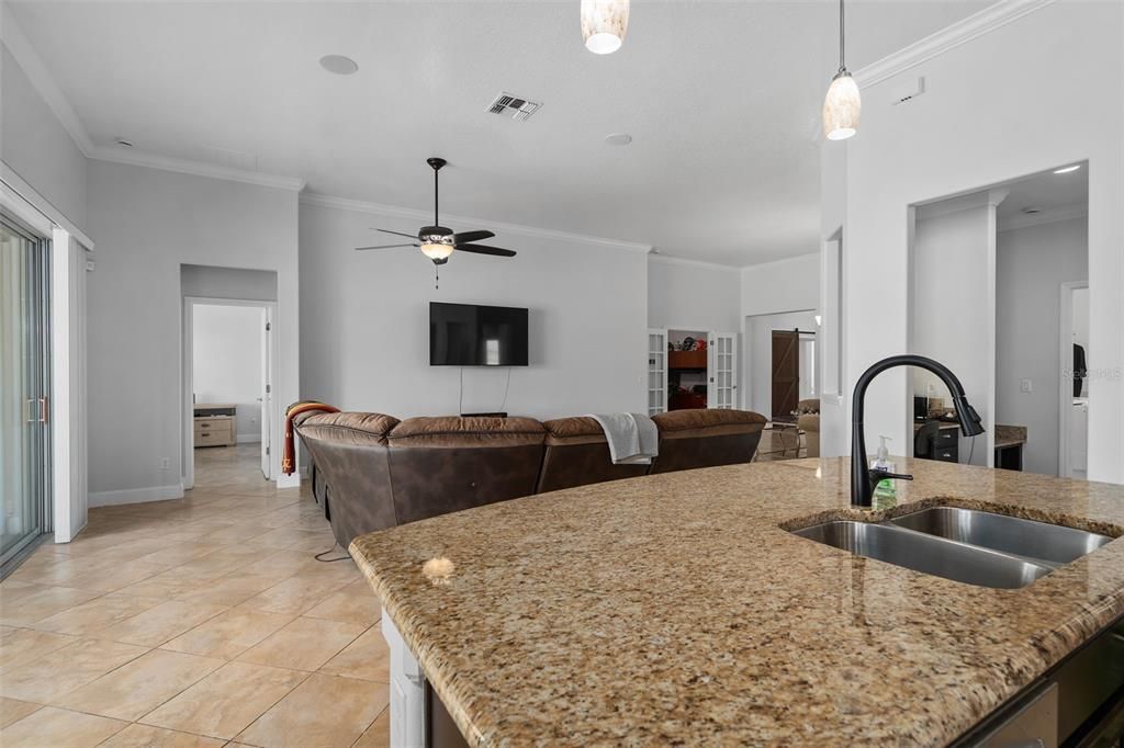 For Sale: $490,000 (4 beds, 3 baths, 2432 Square Feet)
