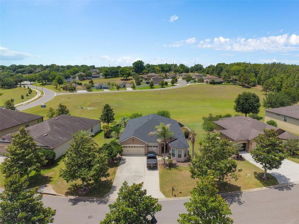 For Sale: $490,000 (4 beds, 3 baths, 2432 Square Feet)