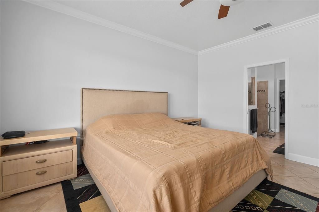 For Sale: $490,000 (4 beds, 3 baths, 2432 Square Feet)