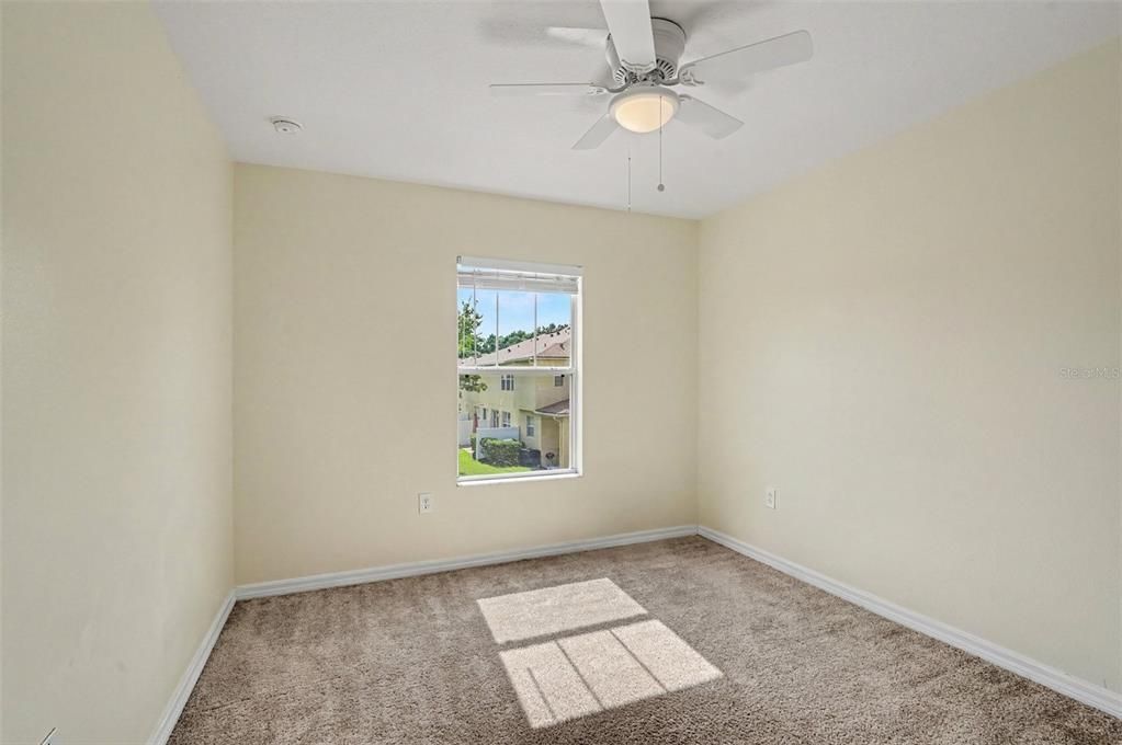 For Rent: $2,350 (3 beds, 2 baths, 1895 Square Feet)