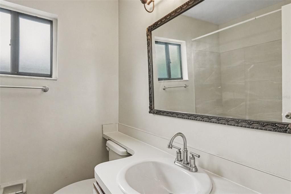 В аренду: $2,200 (3 спален, 2 ванн, 1324 Квадратных фут)