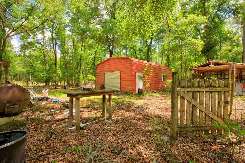 For Sale: $250,000 (2 beds, 2 baths, 960 Square Feet)