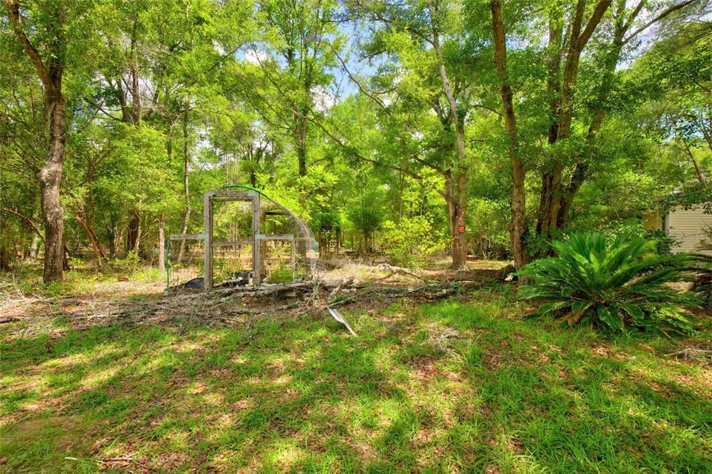 For Sale: $250,000 (2 beds, 2 baths, 960 Square Feet)