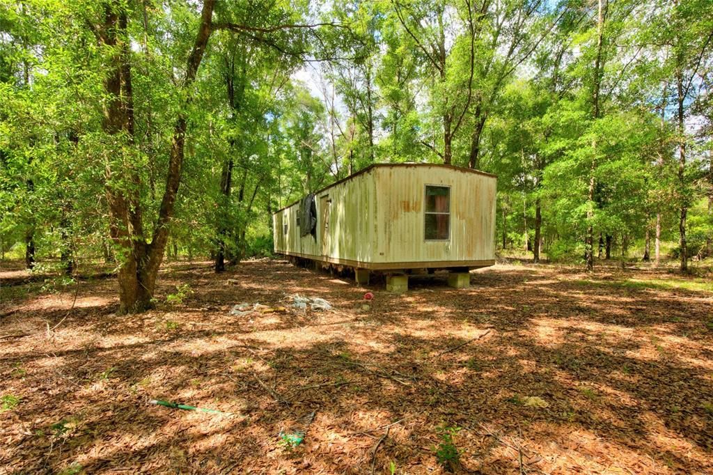 For Sale: $250,000 (2 beds, 2 baths, 960 Square Feet)