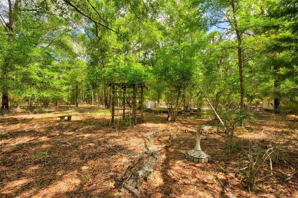 For Sale: $250,000 (2 beds, 2 baths, 960 Square Feet)