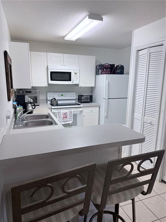 For Sale: $214,900 (3 beds, 2 baths, 1245 Square Feet)