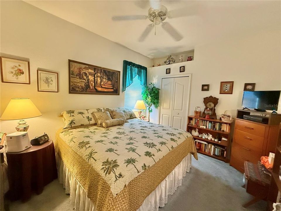 На продажу: $425,000 (3 спален, 2 ванн, 1819 Квадратных фут)