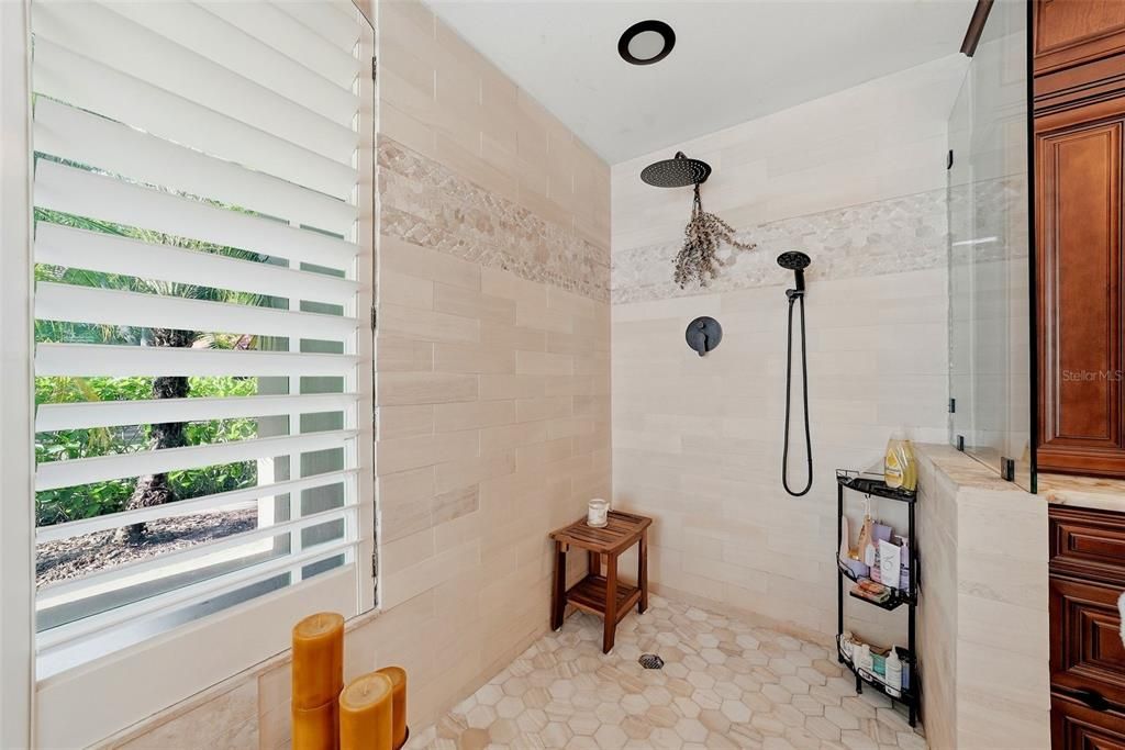 Active With Contract: $1,355,000 (4 beds, 2 baths, 3203 Square Feet)