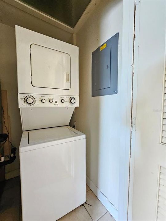 В аренду: $1,275 (1 спален, 1 ванн, 800 Квадратных фут)