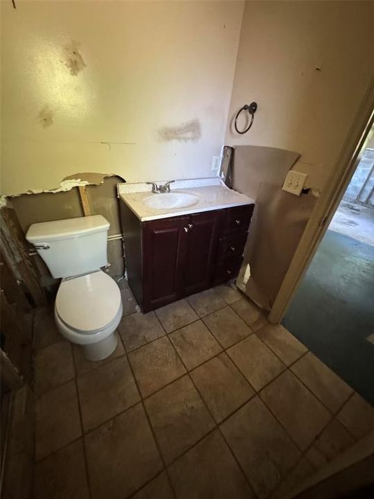 Activo con contrato: $139,900 (3 camas, 2 baños, 1568 Pies cuadrados)
