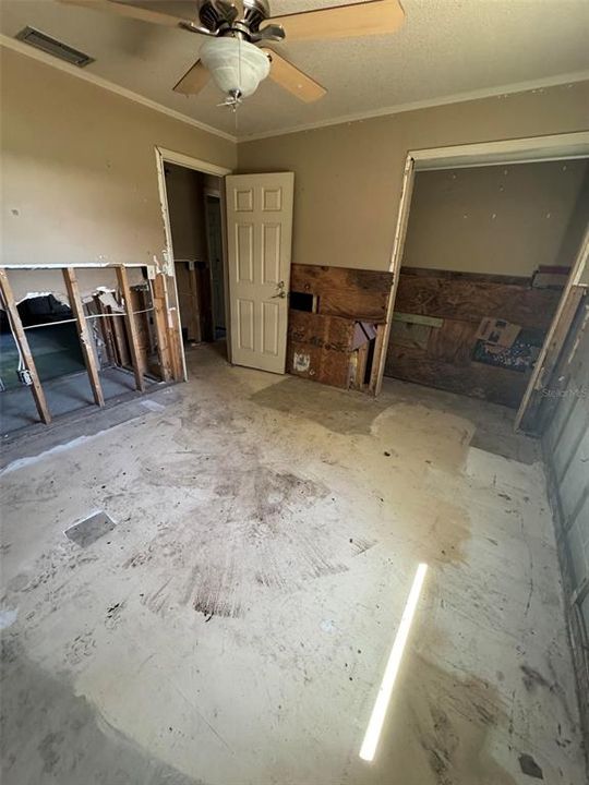 Activo con contrato: $139,900 (3 camas, 2 baños, 1568 Pies cuadrados)