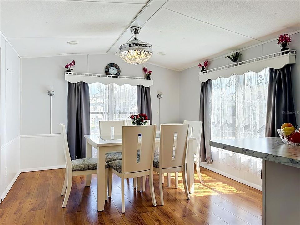 На продажу: $134,000 (1 спален, 2 ванн, 840 Квадратных фут)