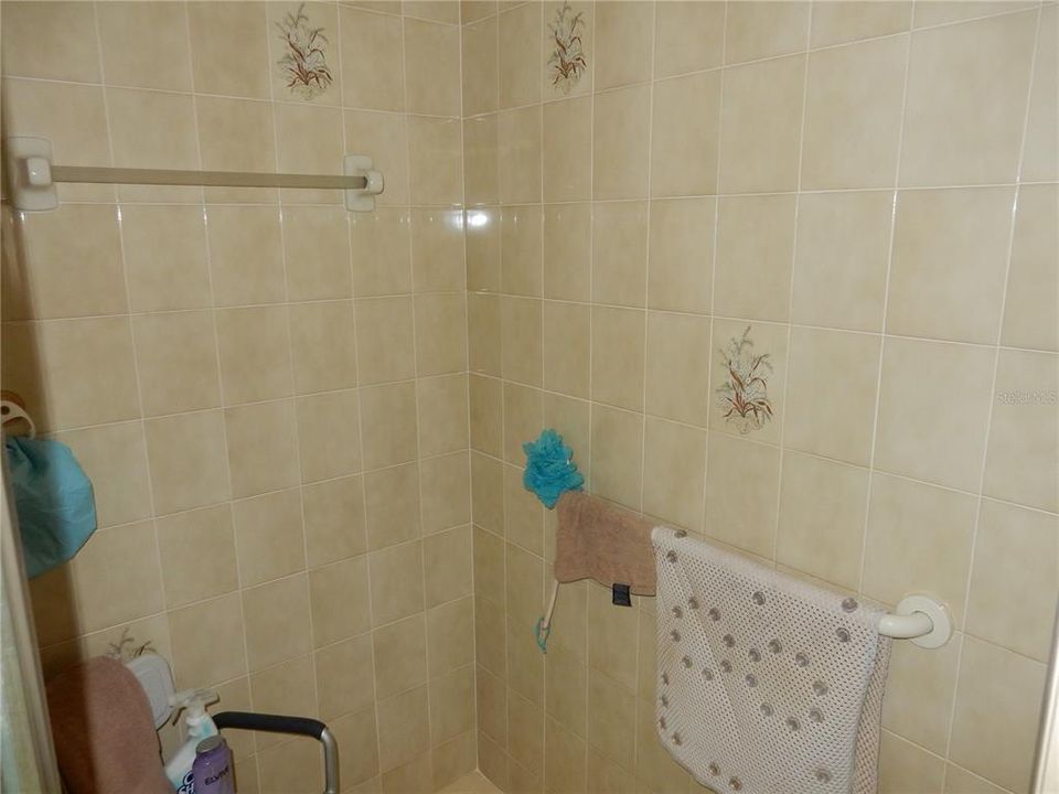 На продажу: $308,000 (2 спален, 2 ванн, 1920 Квадратных фут)