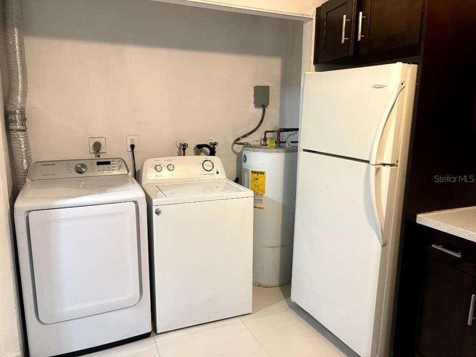 В аренду: $1,850 (2 спален, 1 ванн, 4200 Квадратных фут)