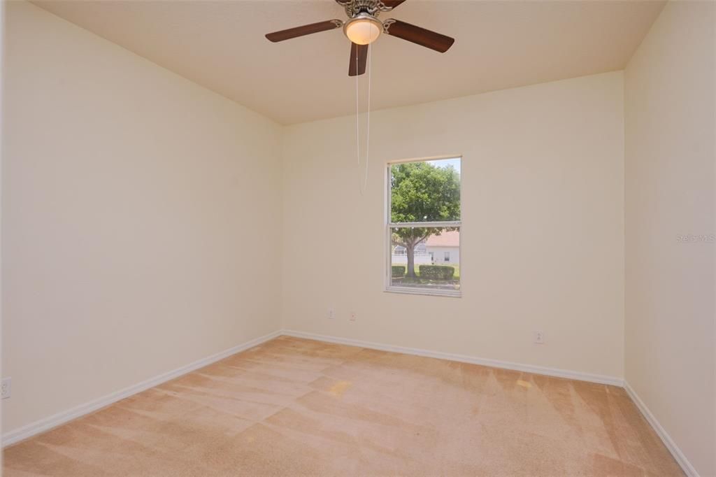 For Sale: $355,000 (5 beds, 3 baths, 1992 Square Feet)