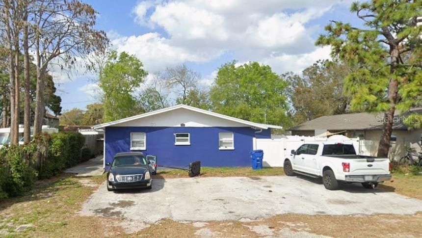 For Rent: $1,900 (2 beds, 1 baths, 950 Square Feet)