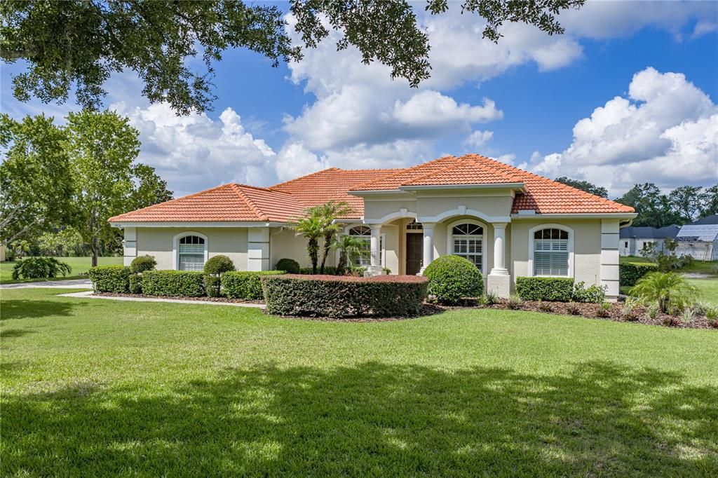 En Venta: $1,250,000 (4 camas, 3 baños, 3677 Pies cuadrados)