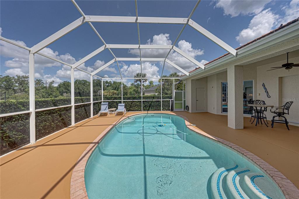 En Venta: $1,250,000 (4 camas, 3 baños, 3677 Pies cuadrados)