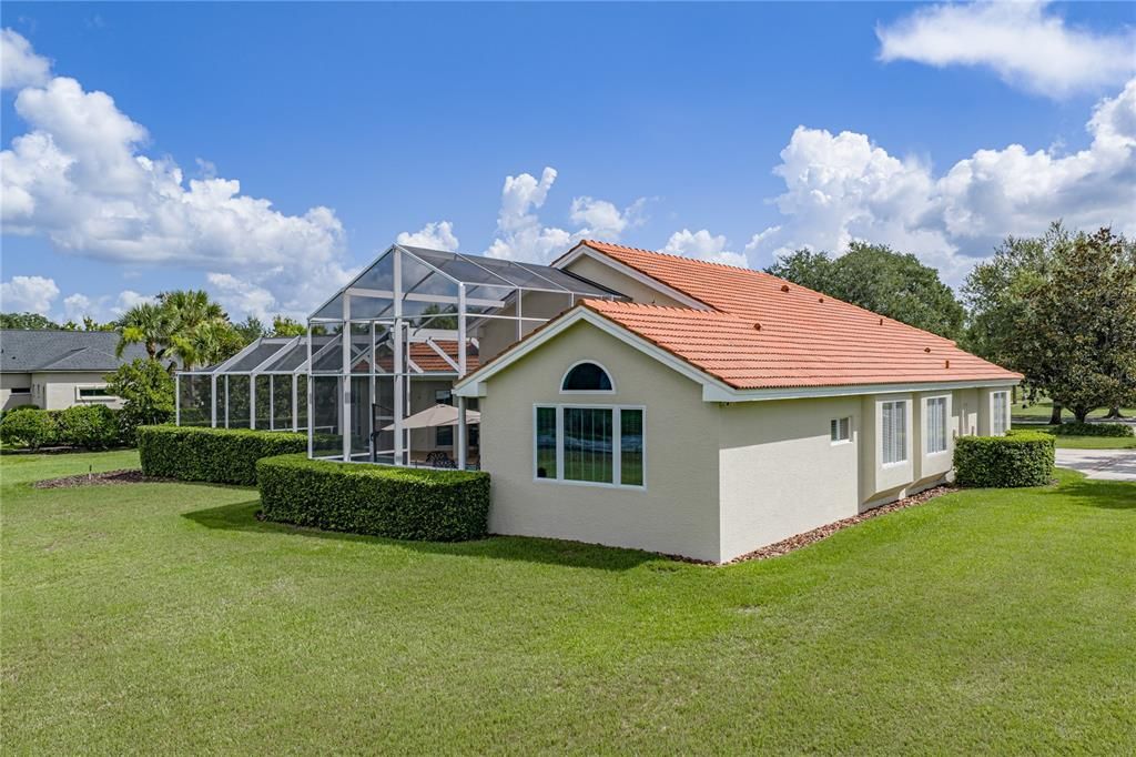 En Venta: $1,250,000 (4 camas, 3 baños, 3677 Pies cuadrados)