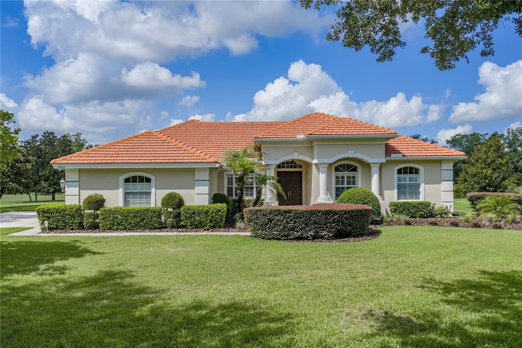 En Venta: $1,250,000 (4 camas, 3 baños, 3677 Pies cuadrados)