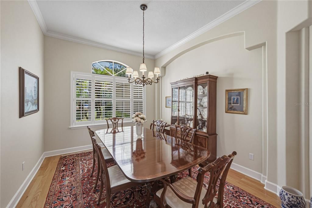 En Venta: $1,250,000 (4 camas, 3 baños, 3677 Pies cuadrados)