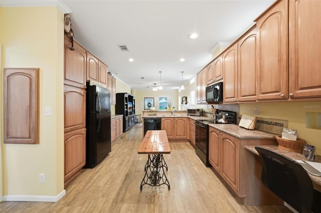 En Venta: $224,900 (3 camas, 2 baños, 1373 Pies cuadrados)