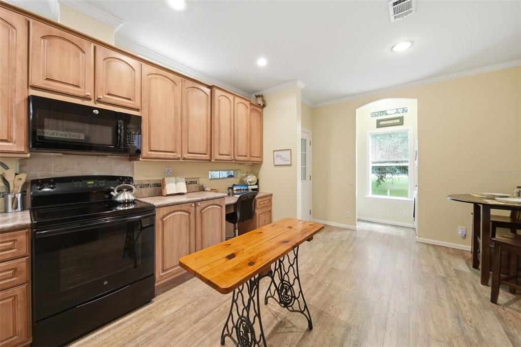En Venta: $224,900 (3 camas, 2 baños, 1373 Pies cuadrados)