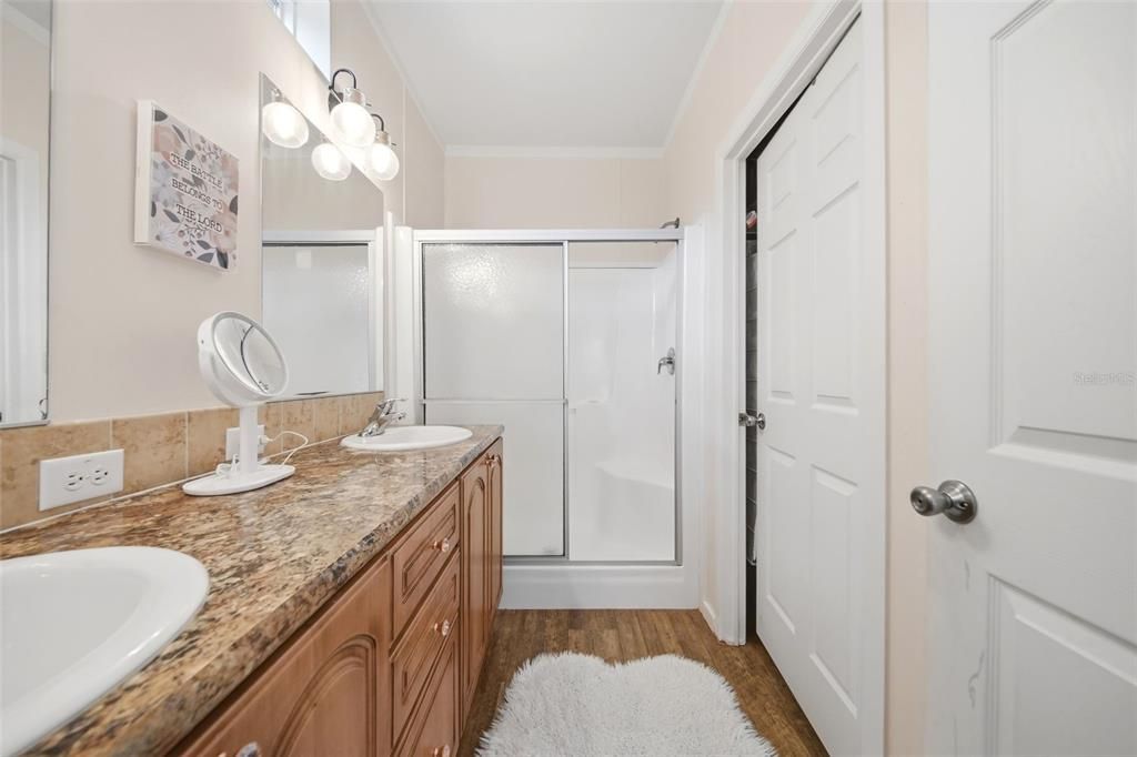 En Venta: $224,900 (3 camas, 2 baños, 1373 Pies cuadrados)
