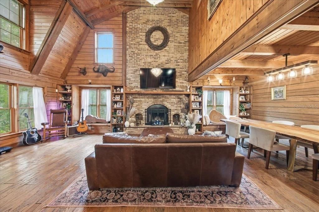 En Venta: $874,900 (6 camas, 3 baños, 2962 Pies cuadrados)