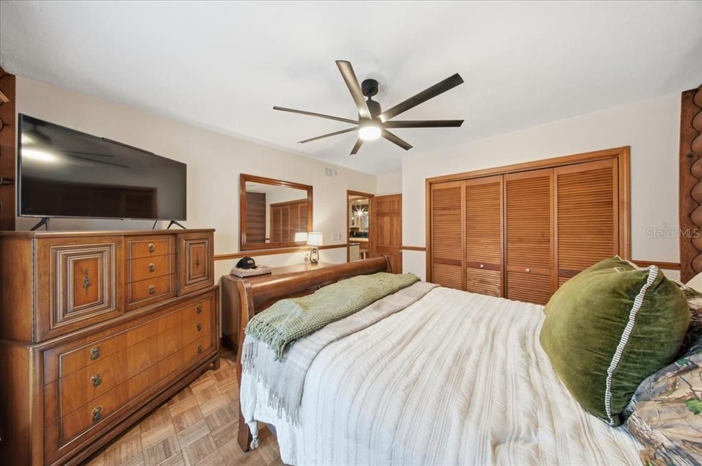 En Venta: $874,900 (6 camas, 3 baños, 2962 Pies cuadrados)