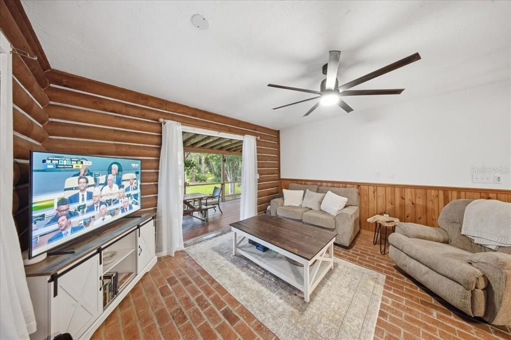 En Venta: $874,900 (6 camas, 3 baños, 2962 Pies cuadrados)