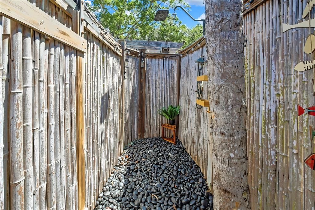 На продажу: $899,000 (2 спален, 1 ванн, 1008 Квадратных фут)