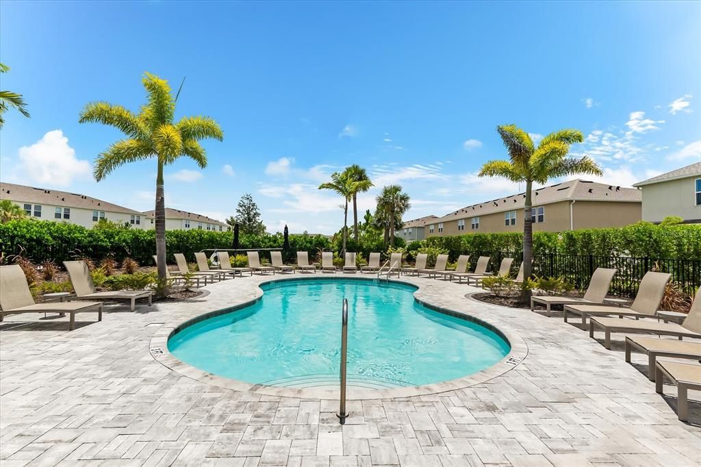 На продажу: $350,000 (3 спален, 2 ванн, 1555 Квадратных фут)