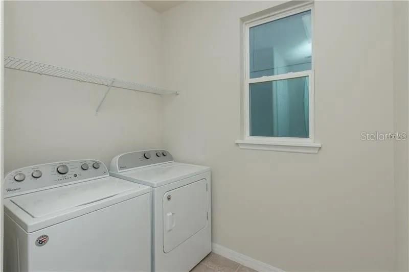 В аренду: $2,750 (3 спален, 2 ванн, 1799 Квадратных фут)