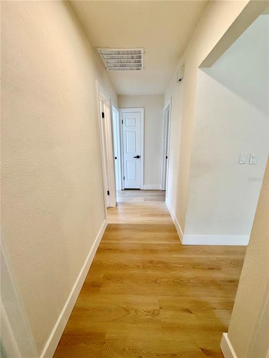 На продажу: $559,900 (3 спален, 2 ванн, 1801 Квадратных фут)