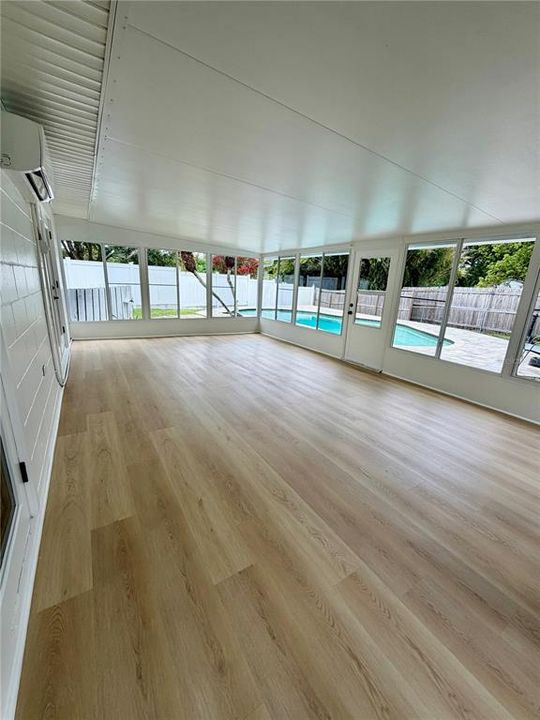 На продажу: $559,900 (3 спален, 2 ванн, 1801 Квадратных фут)