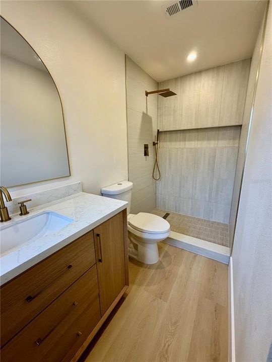 На продажу: $559,900 (3 спален, 2 ванн, 1801 Квадратных фут)