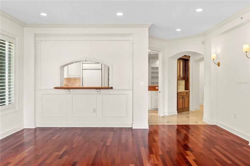 For Rent: $9,500 (3 beds, 3 baths, 2714 Square Feet)