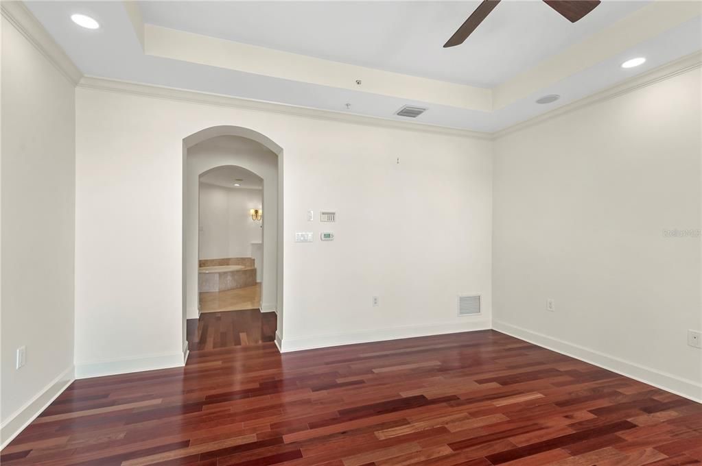 For Rent: $9,500 (3 beds, 3 baths, 2714 Square Feet)