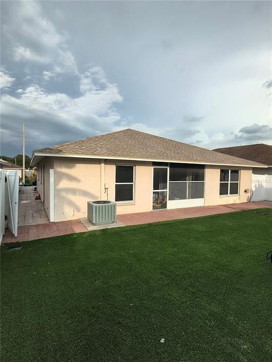 For Sale: $314,900 (3 beds, 2 baths, 1453 Square Feet)