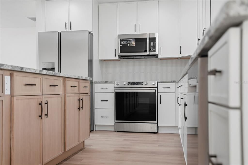На продажу: $599,000 (3 спален, 2 ванн, 1406 Квадратных фут)