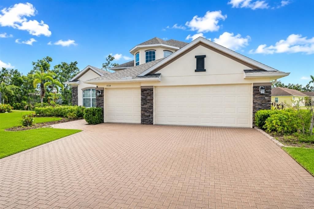 На продажу: $599,900 (4 спален, 3 ванн, 2828 Квадратных фут)