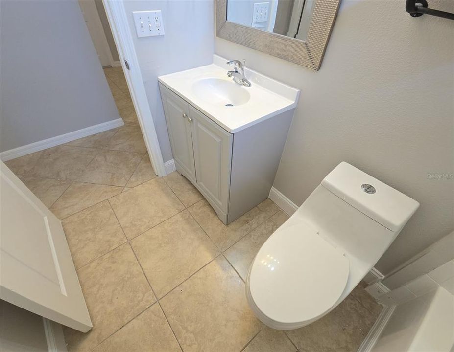 В аренду: $2,450 (4 спален, 2 ванн, 1665 Квадратных фут)