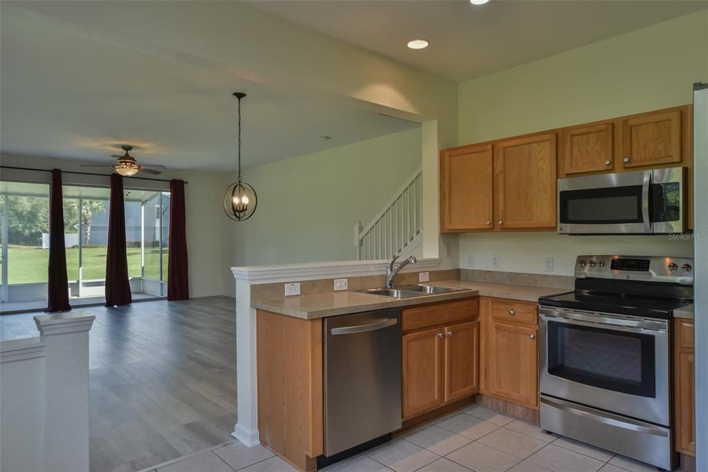 For Sale: $214,000 (3 beds, 2 baths, 1542 Square Feet)